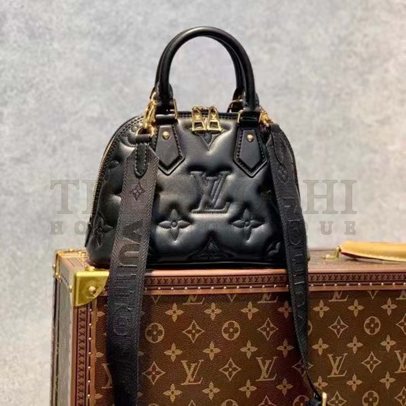 L0vis Vvtt0n LV Women Alma BB Handbag Black Quilted Embroidered Smooth Calf Master Quality