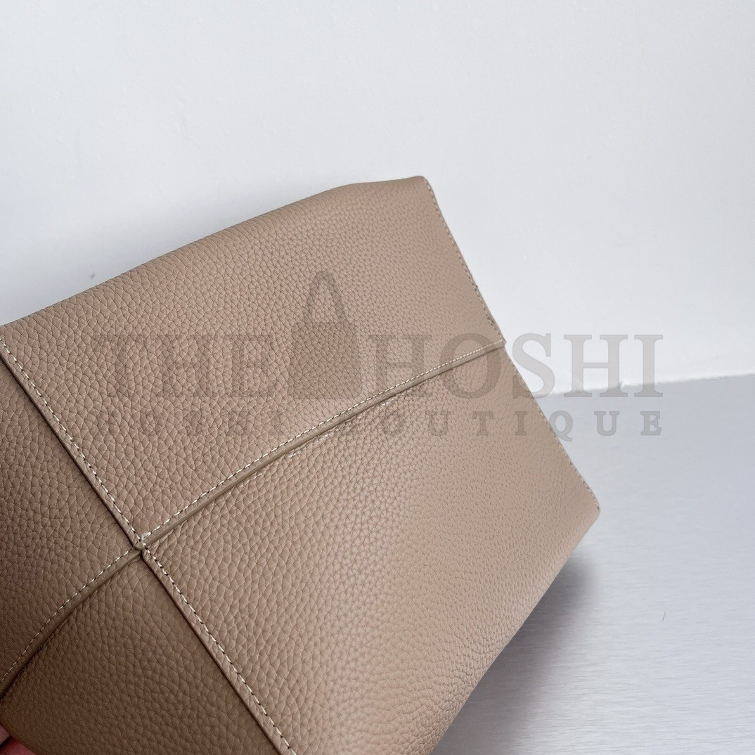 The R0w Small N/S Park Tote in Taupe Grained Leather Master Quality
