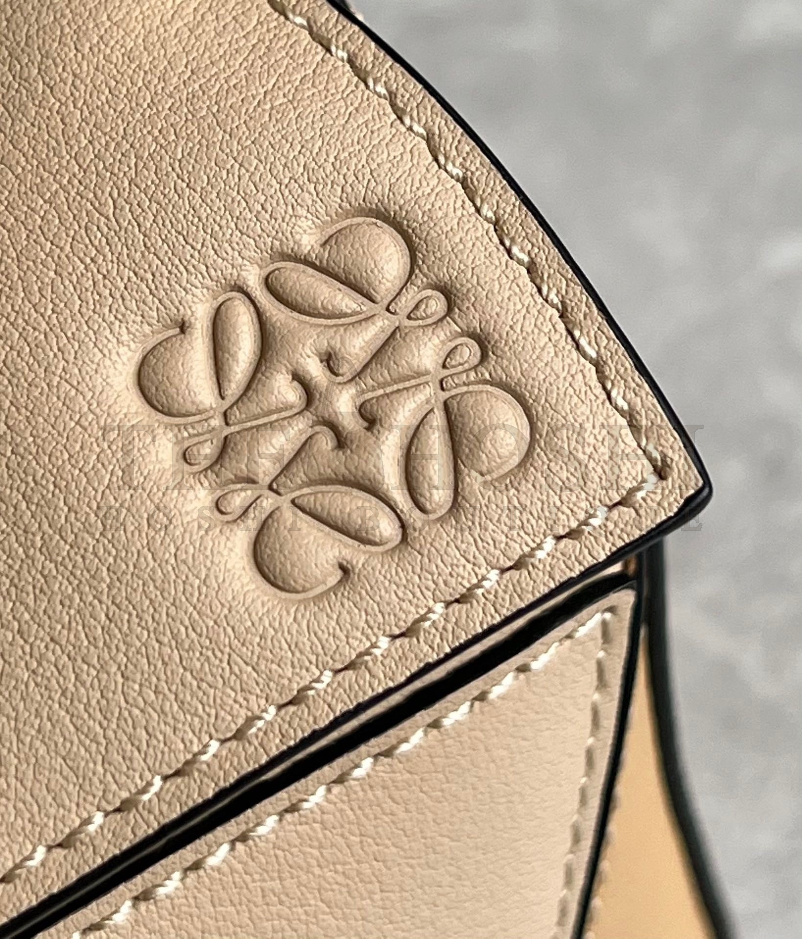 L0ew* Puzzle Mini Bag In White/Warm Desert Calfskin Master Quality