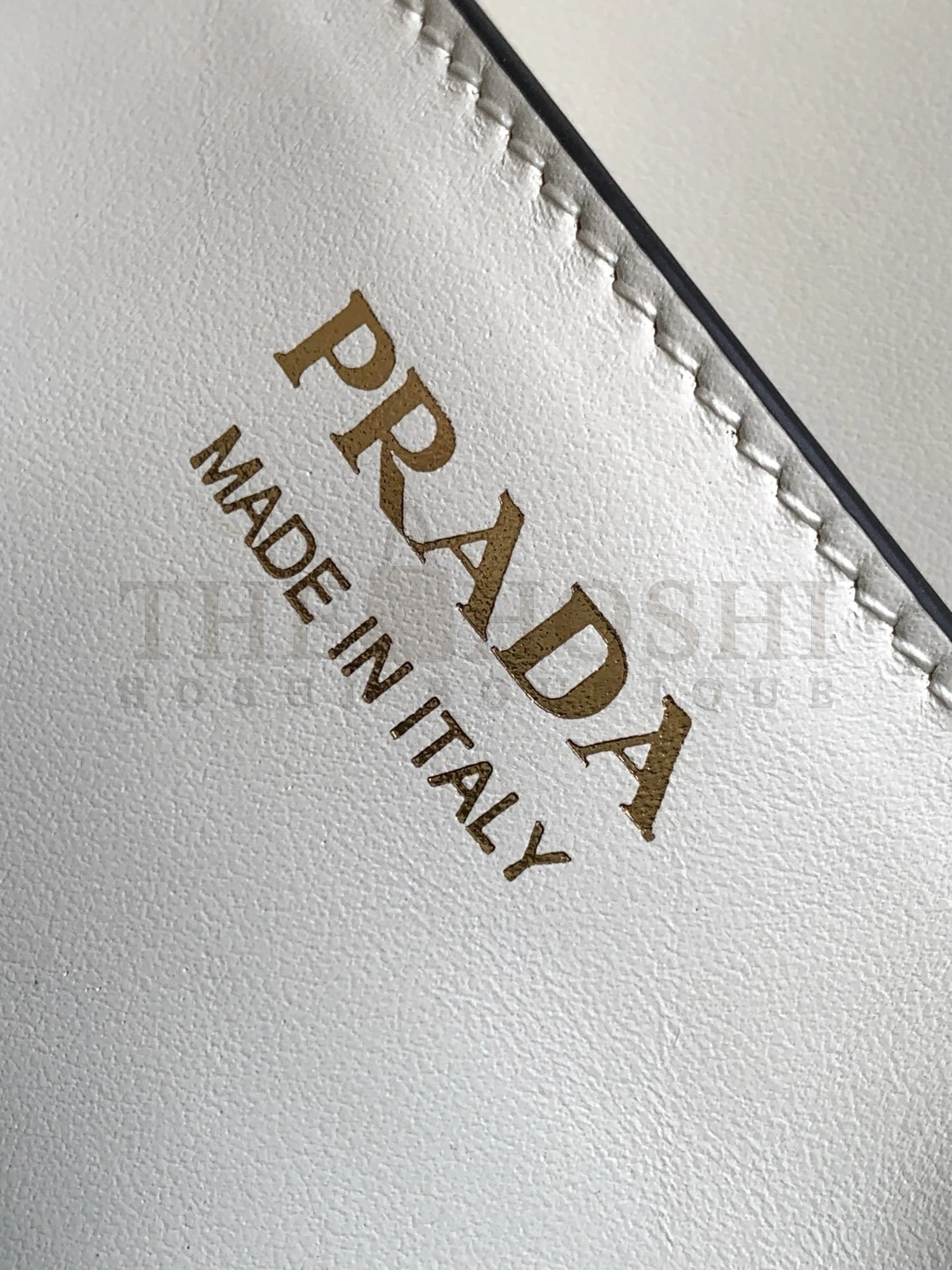 Pra*a Shoulder Bag in White Smooth Calfskin Master Quality