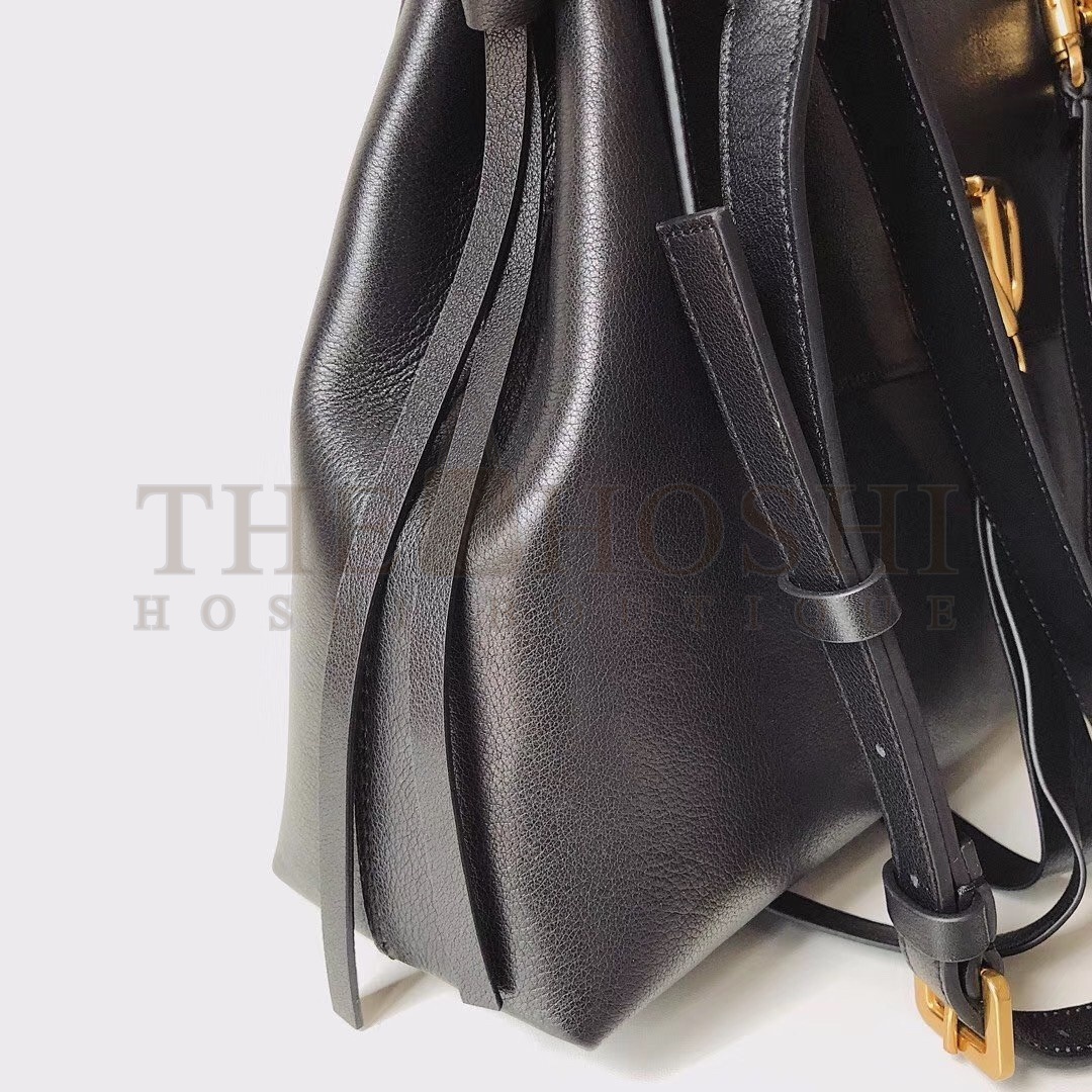 Va1e*ntin0 Small Vring Handbag In Black Buffalo Leather Master Quality