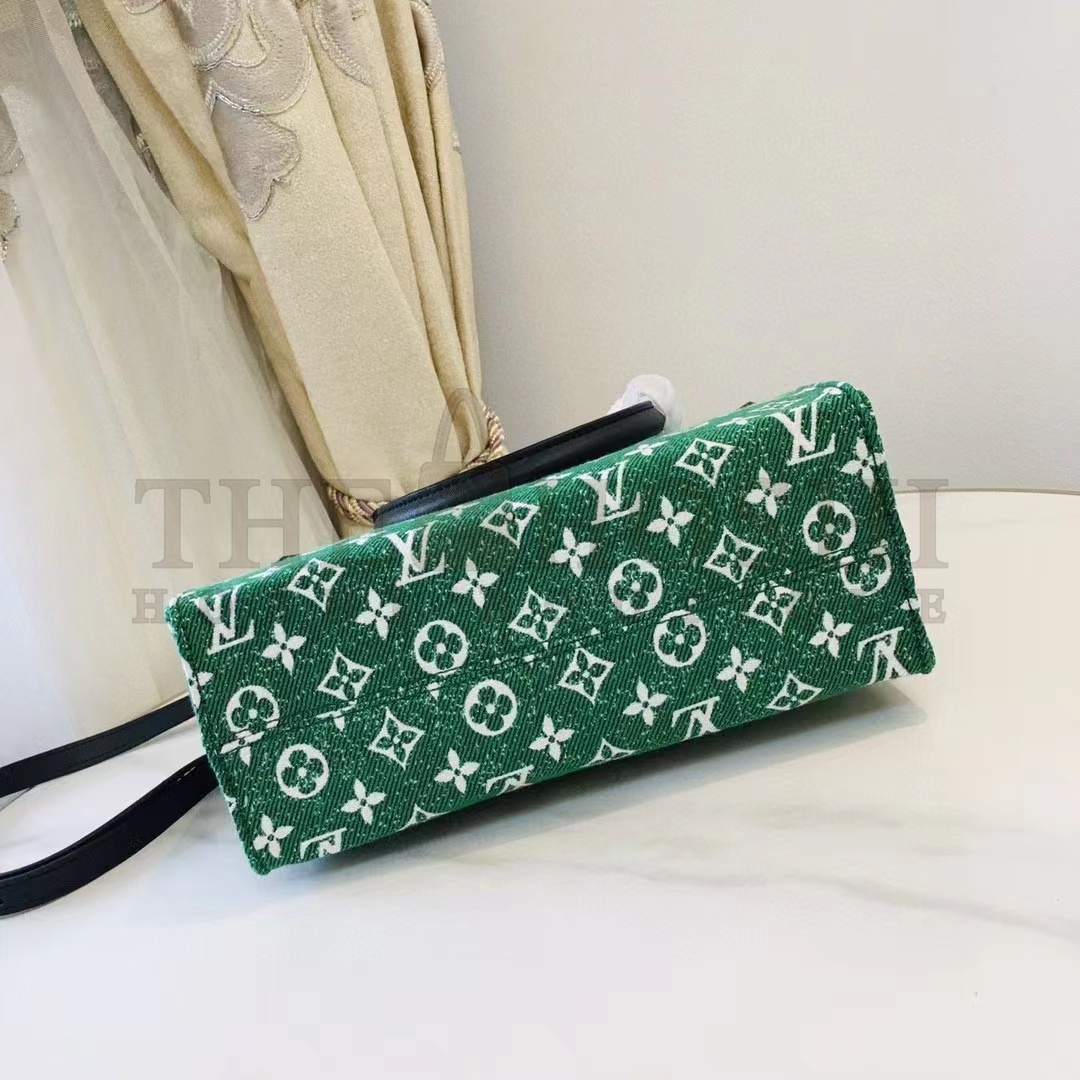L0vis Vvtt0n LV Women OnTheGo PM Tote Bag Green Monogram Jacquard Velvet Master Quality