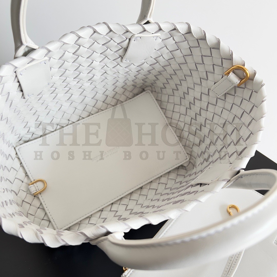 B0tt*ga Ven*ta Cabat Mini Bag In White Intrecciato Lambskin Master Quality