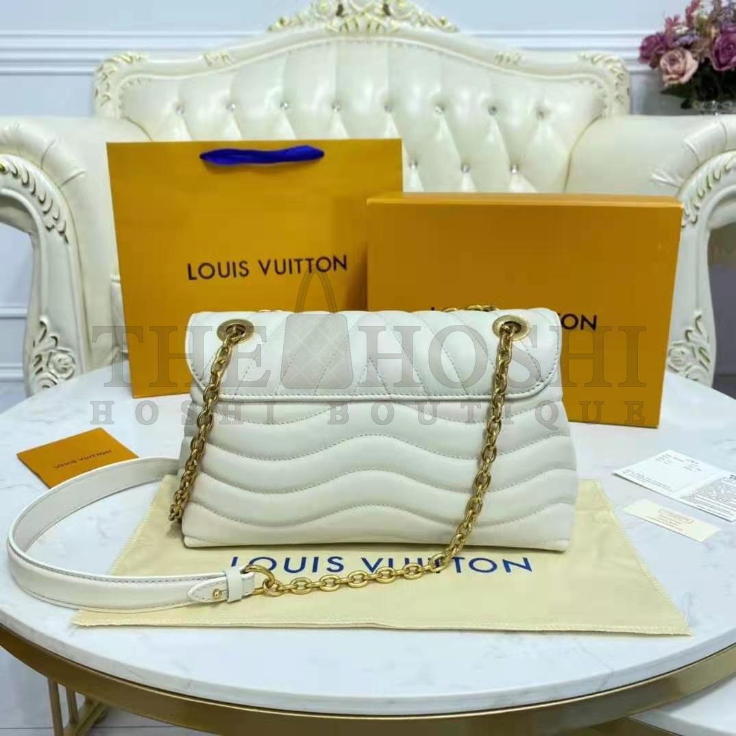 L0vis Vvtt0n LV Women New Wave Chain Bag Handbag White Smooth Cowhide Leather Master Quality