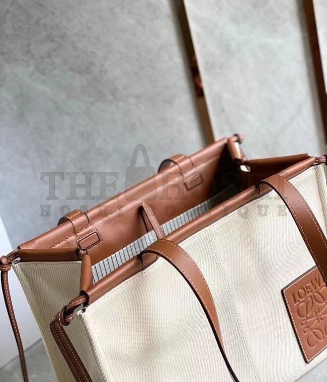 L0ew* Medium Cushion Tote In Canvas and Calfskin Master Quality