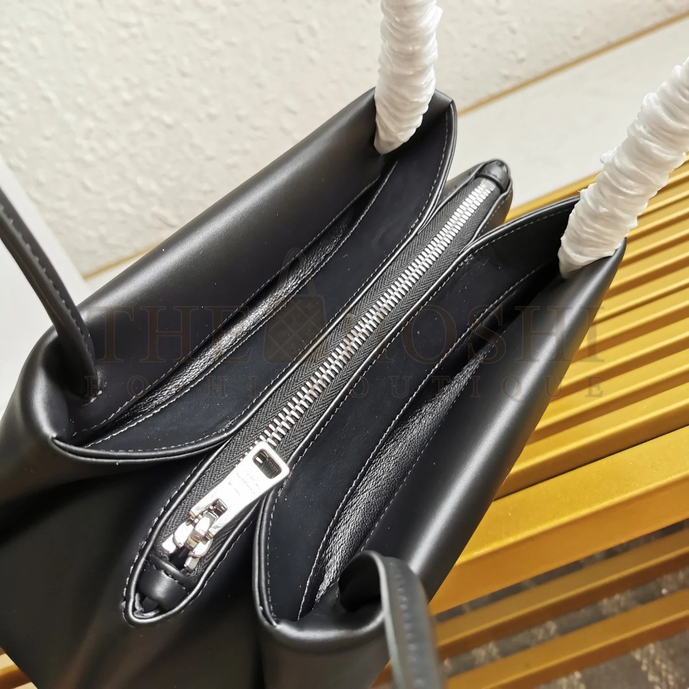 Pra*a S*pernova Small Shoulder Bag In Black Calfskin Master Quality