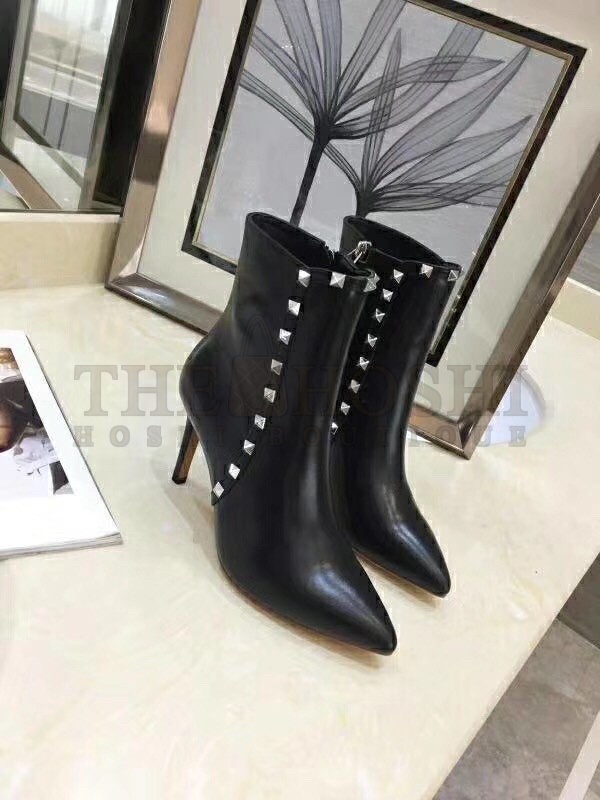Va1e*ntin0 Black Rockstud Heeled Ankle Boots 85mm Master Quality