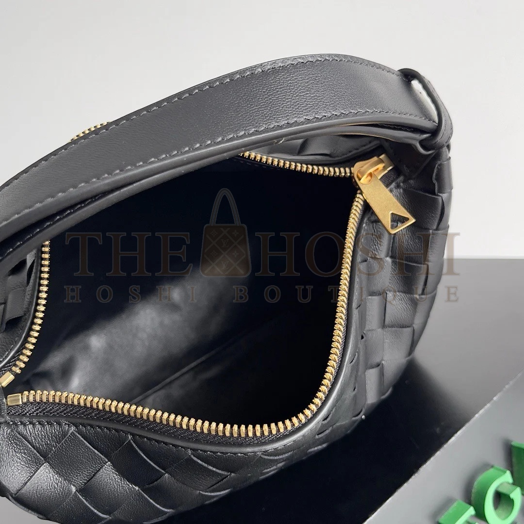 B0tt*ga Ven*ta Mini Wallace Bag in Black Intrecciato Calfskin Master Quality