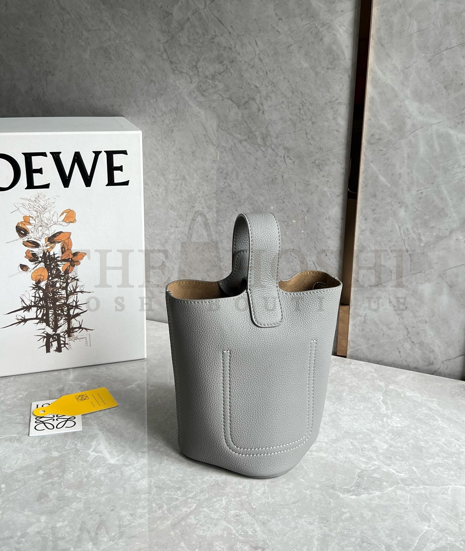 L0ew* Mini Pebble Bucket Bag in Grey Grained Leather Master Quality