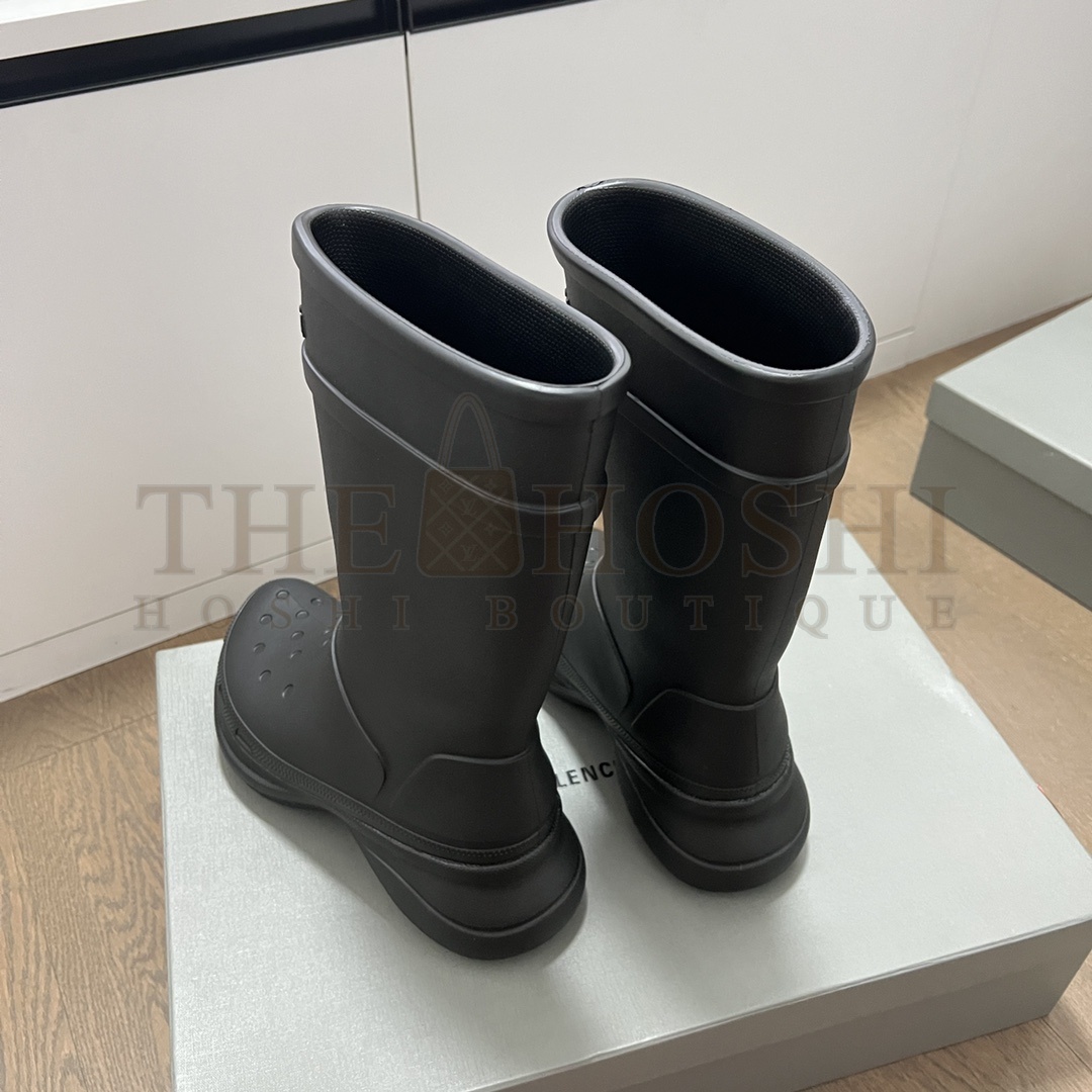 Ba1en*iaga x Cr0c5 boots Bottom thickness: 6cm Tube height: 28cm size: 35-45 Master Quality