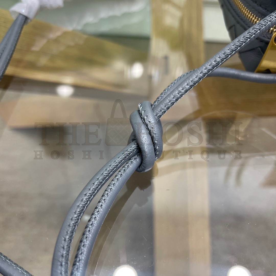 B0tt*ga Ven*ta Loop Mini Bag In Grey Intrecciato Lambskin Master Quality