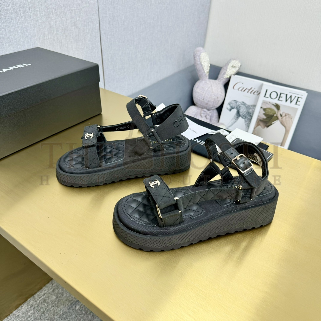 Ch**el sandals Master Quality