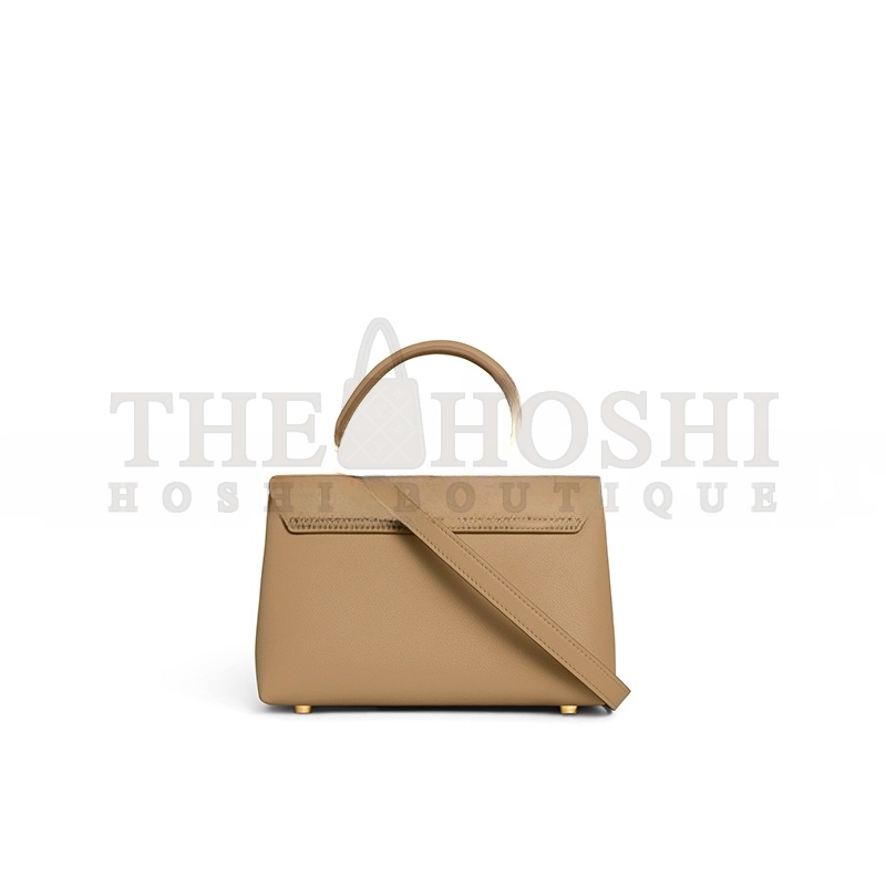 Ce1i*e TEEN NINO BAG IN S*pPLE GRAINED CALFSKIN 118113FXK.18AE (20.5*13*8cm) Master Quality