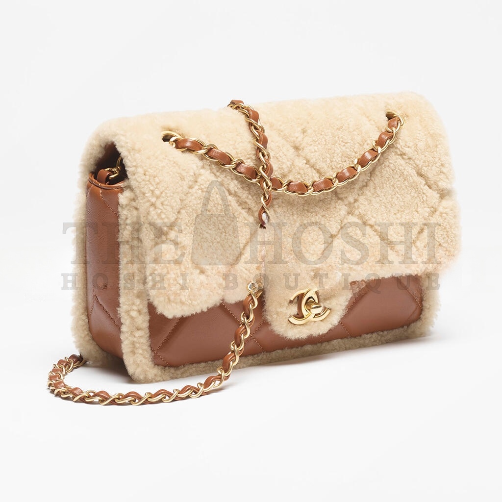 Ch**el SHEARLING LAMBSKIN & GOLD-TONE METAL FLAP BAG AS5149 (23.5*16*7.5cm) Master Quality