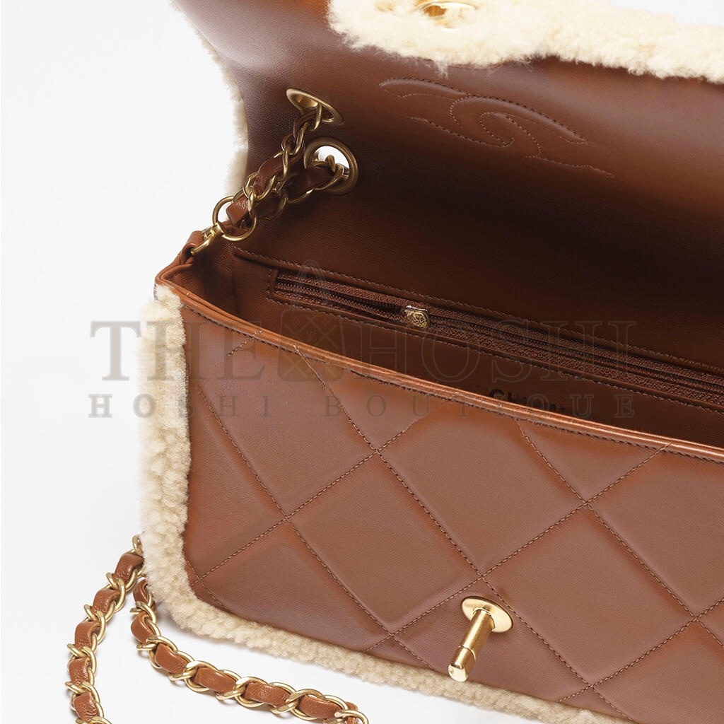 Ch**el SHEARLING LAMBSKIN & GOLD-TONE METAL FLAP BAG AS5149 (23.5*16*7.5cm) Master Quality