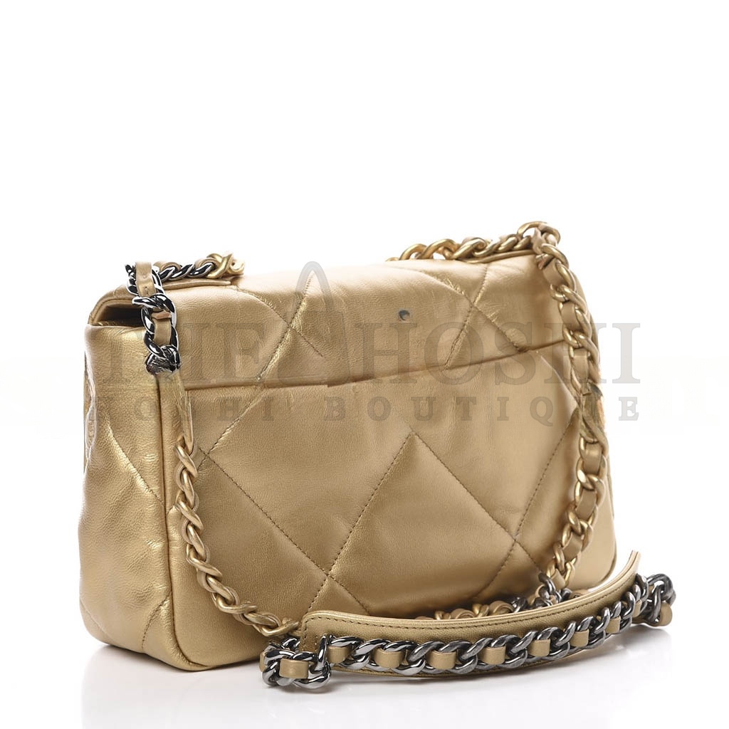 Ch**el 19 FLAP METALLIC GOATSKIN QUILTED MEDIUM GOLD AS0060 (26*16*9cm) Master Quality