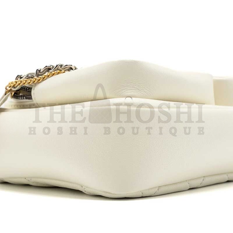 Ch**el SMALL CAMERA BAG AS2923 (22*14.5*4.5cm) Master Quality