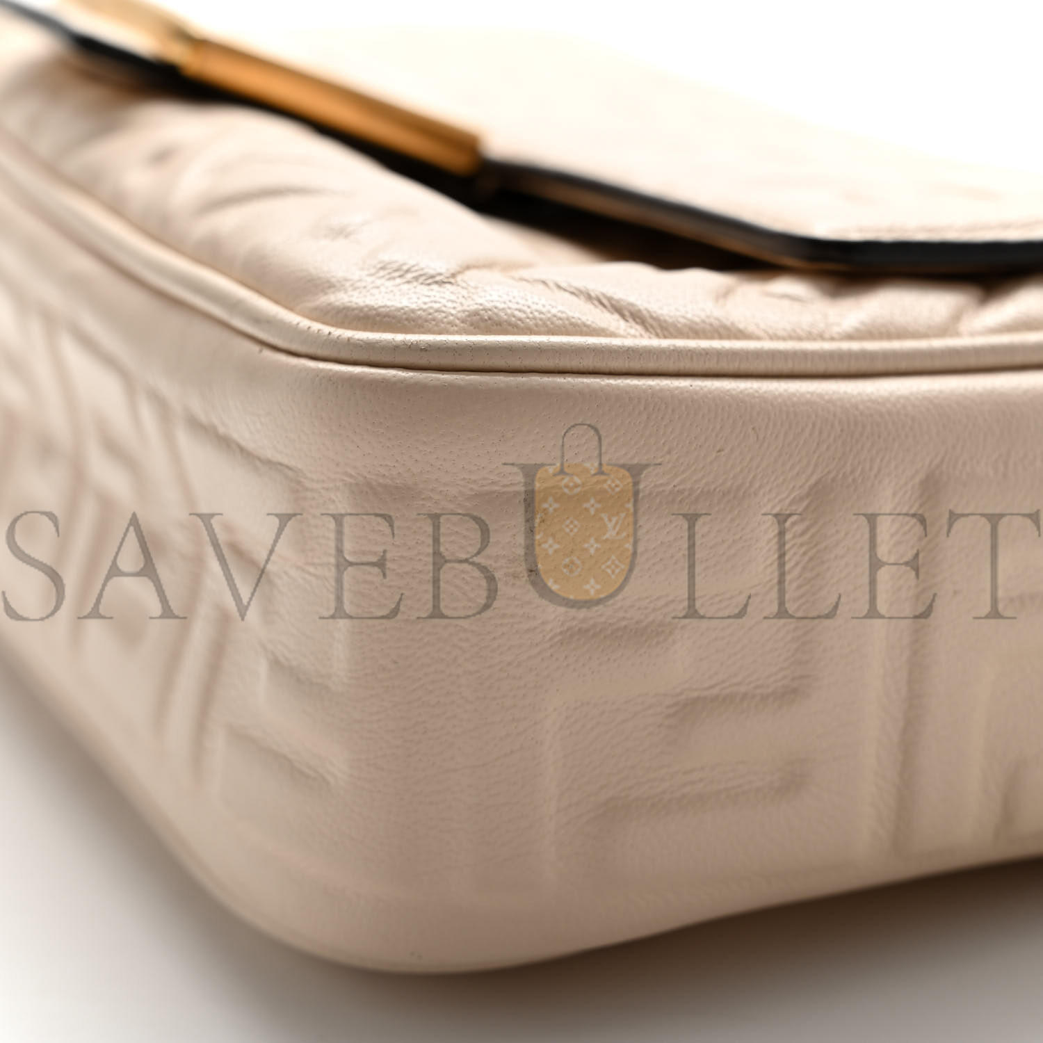 F**di NAPPA SMALL FF EMBOSSED MIDI CHAIN BAGUETTE WHITE (23*13*6cm) Master Quality