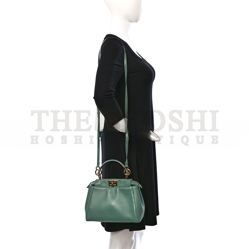 F**di FF NAPPA MINI PEEKABOO ICONIC SATCHEL (23*18*11cm) Master Quality