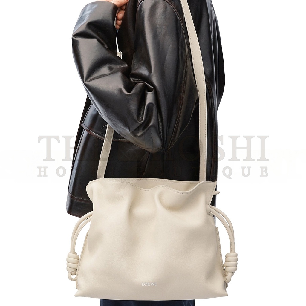 L0ew* MEDIUM FLAMENCO CLUTCH IN NAPPA CALFSKIN 0011091485 (30*24.5*10.5cm) Master Quality