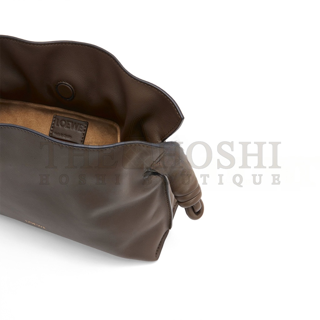 L0ew* MINI FLAMENCO CLUTCH IN NAPPA CALFSKIN 0010966026 (23.9*18*9cm) Master Quality