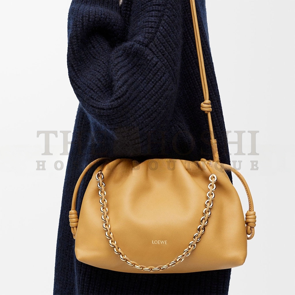 L0ew* MEDIUM FLAMENCO PURSE IN MELLOW NAPPA LAMBSKIN 0011036787 (30*20*10.5cm) Master Quality