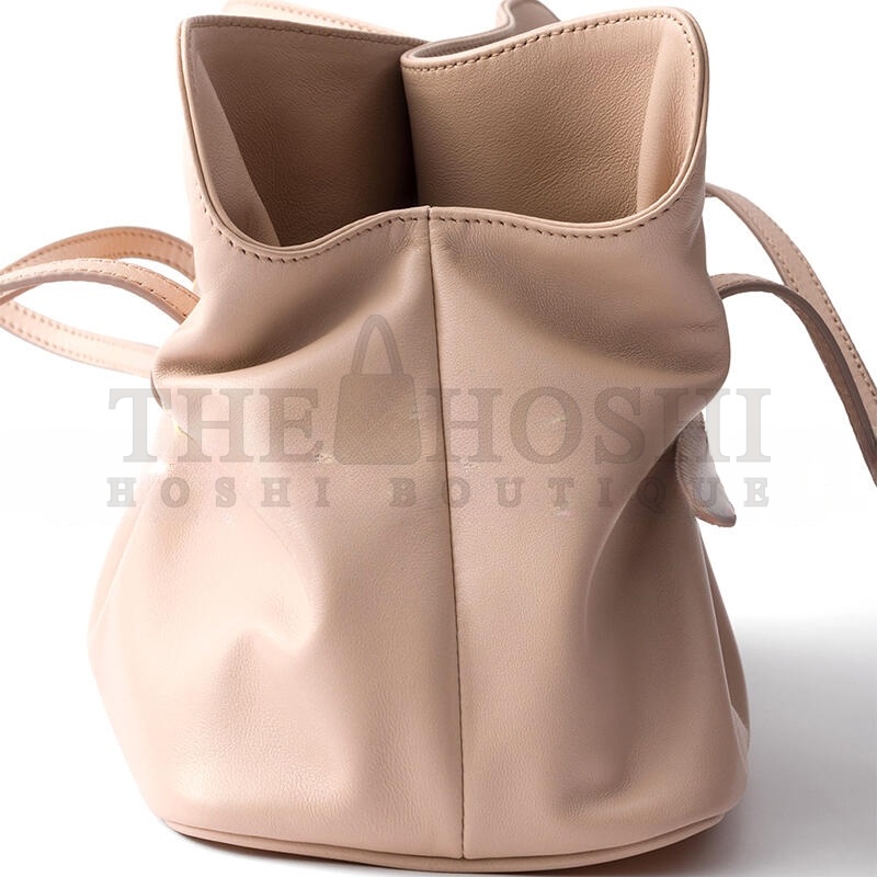 Pra*a DADA SMALL NAPPA LEATHER BAG 1BG586 (25*18.5*11cm) Master Quality