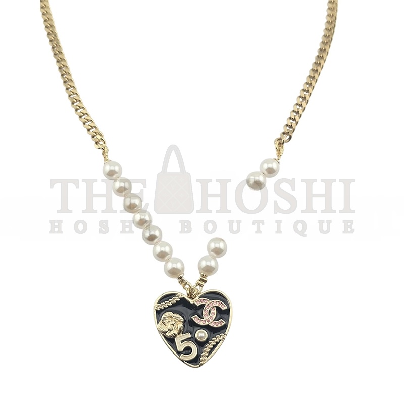 Ch**el CC BLACK ENAMEL HEART NECKLACE Master Quality